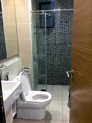 １人部屋(大)専用シャワー・トイレ