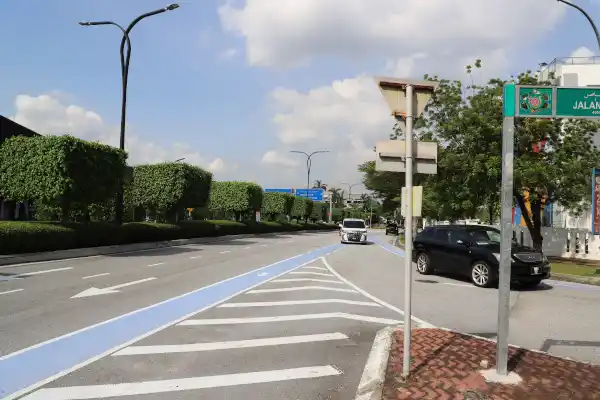 クアラルンプール市内につながる道