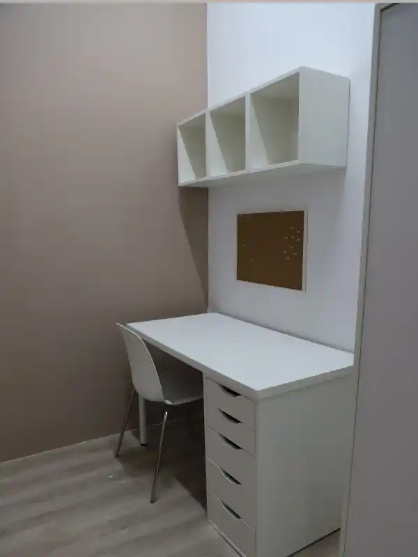 １人部屋学習机