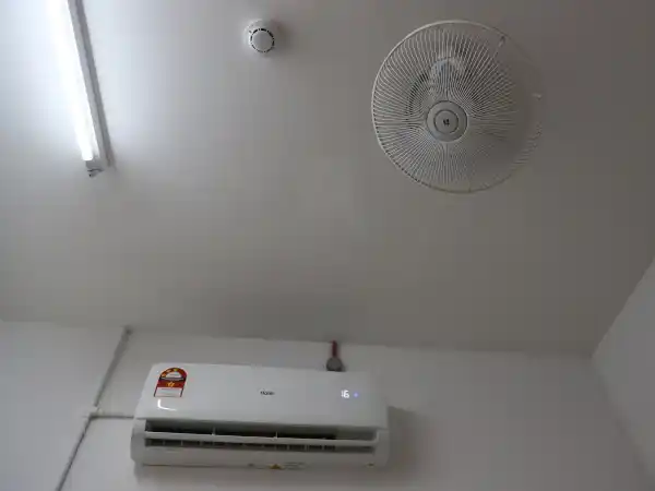 扇風機、エアコン