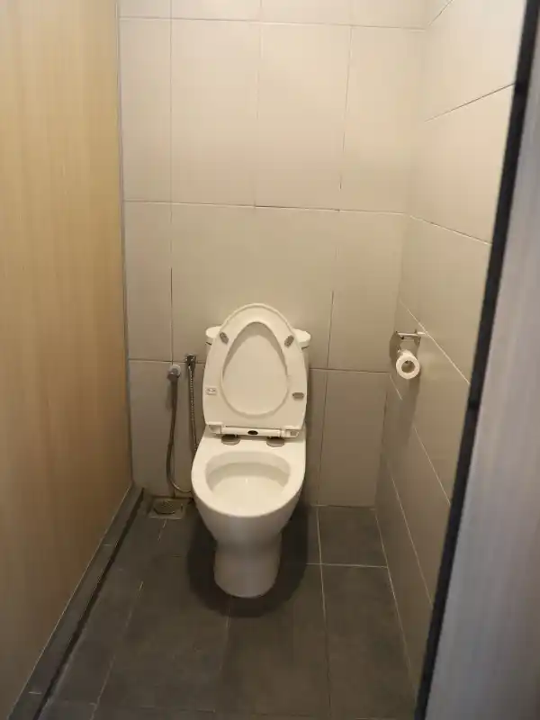 共用トイレ