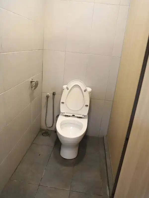 共用トイレ